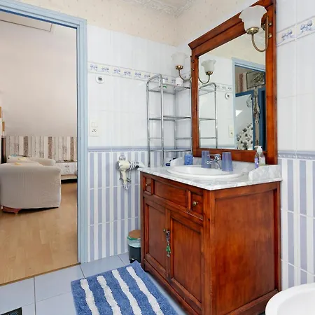 Chez Anne-marie Et Constant