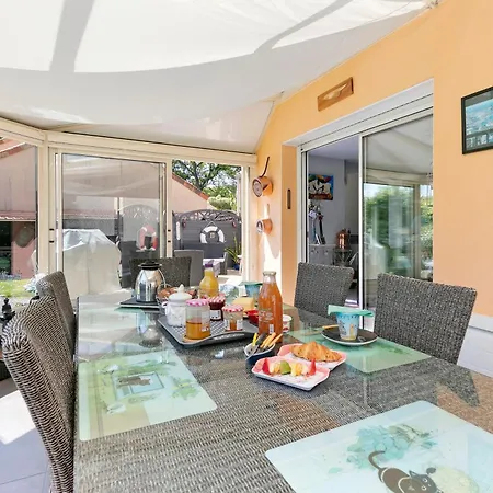 Chez Anne-marie Et Constant Bed & Breakfast 3*